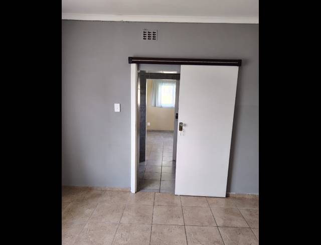 6 BEDROOM HOUSE FOR SALE IN NORTHDENE